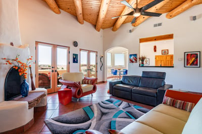 31 Second Mesa Dr., Placitas, NM