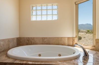 31 Second Mesa Dr., Placitas, NM