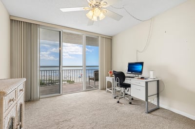 1601 Ocean Drive South, 402, Jacksonville Beach, FL