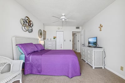 1601 Ocean Drive South, 402, Jacksonville Beach, FL