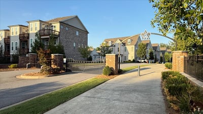 124 Everley Walk, Alpharetta, GA