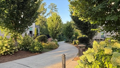 124 Everley Walk, Alpharetta, GA