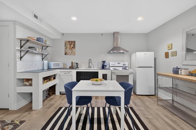 9925 SW Quail Post Rd, Portland, OR