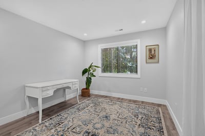 9925 SW Quail Post Rd, Portland, OR