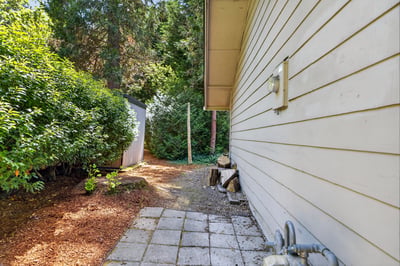 9925 SW Quail Post Rd, Portland, OR