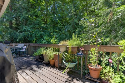 9925 SW Quail Post Rd, Portland, OR