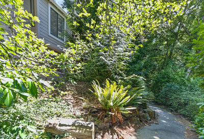 9925 SW Quail Post Rd, Portland, OR