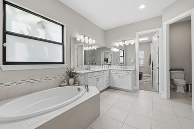 18615 Rue Beauvais, Lutz, FL