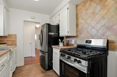 6818 Varna Ave, Van Nuys, CA