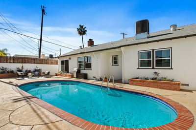 6818 Varna Ave, Van Nuys, CA