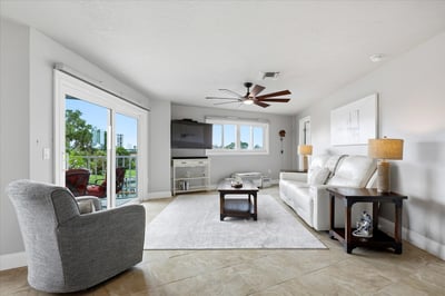 610 Island Way, 201, Clearwater Beach, FL