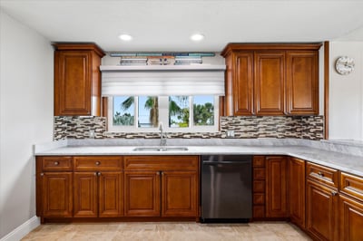 610 Island Way, 201, Clearwater Beach, FL