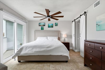 610 Island Way, 201, Clearwater Beach, FL