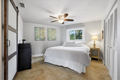 610 Island Way, 201, Clearwater Beach, FL