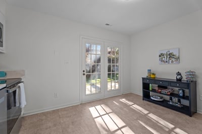 Eat-in area in kitchen