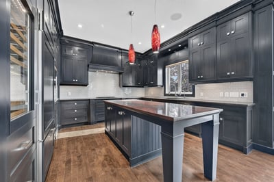 4 Aspen Cliff Close SW, Calgary, AB