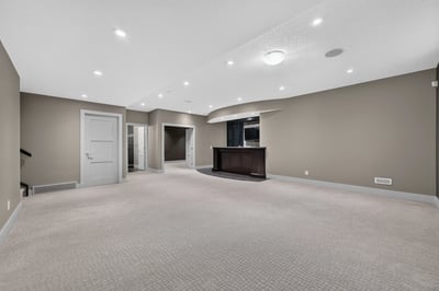 4 Aspen Cliff Close SW, Calgary, AB