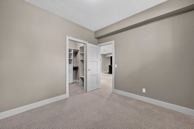 4 Aspen Cliff Close SW, Calgary, AB