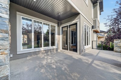 4 Aspen Cliff Close SW, Calgary, AB