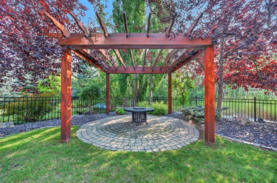 4 Aspen Cliff Close SW, Calgary, AB