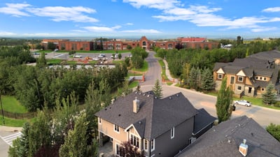 4 Aspen Cliff Close SW, Calgary, AB