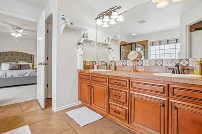 12710 Espera Way, Parker, CO