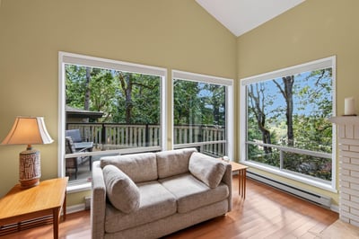 6 - 909 Carolwood Drive, Victoria, BC