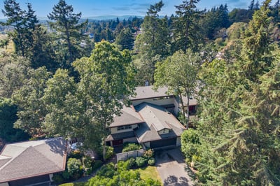 6 - 909 Carolwood Drive, Victoria, BC