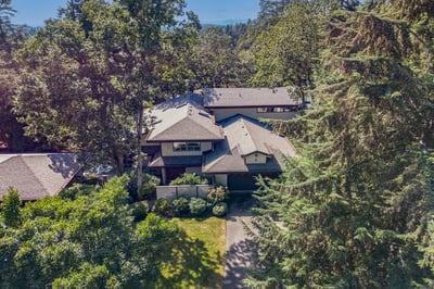 6 - 909 Carolwood Drive, Victoria, BC