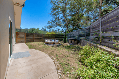 425 Echo Valley Rd, Salinas, CA