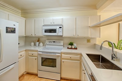 2140 Santa Cruz Ave, B106, Menlo Park, CA
