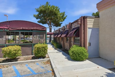 2162 E Palmdale Blvd., Palmdale, CA