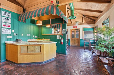 2162 E Palmdale Blvd., Palmdale, CA