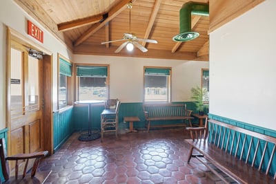 2162 E Palmdale Blvd., Palmdale, CA