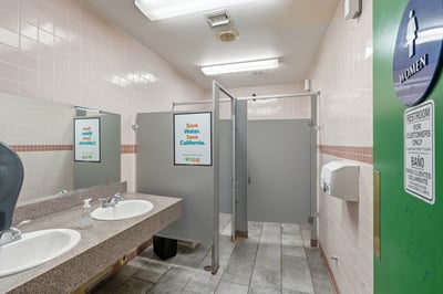 2162 E Palmdale Blvd., Palmdale, CA
