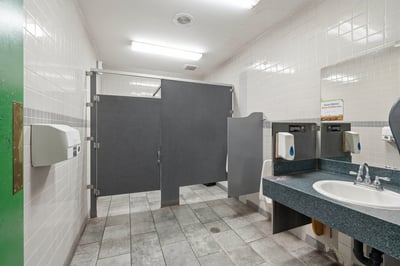 2162 E Palmdale Blvd., Palmdale, CA