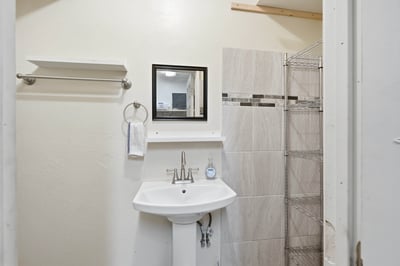 2162 E Palmdale Blvd., Palmdale, CA