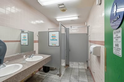 2162 E Palmdale Blvd., Palmdale, CA