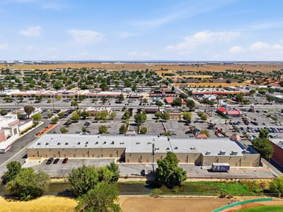 2140 E Palmdale Blvd., Palmdale, CA