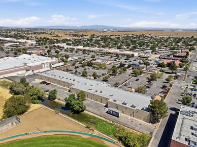 2140 E Palmdale Blvd., Palmdale, CA