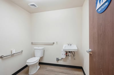 2140 E Palmdale Blvd., Palmdale, CA