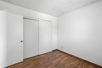 2614 W Newgrove St, Lancaster, CA