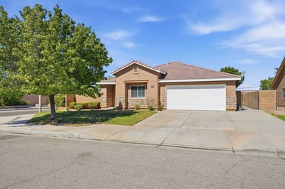 45237 Sancroft Ave., Lancaster, CA