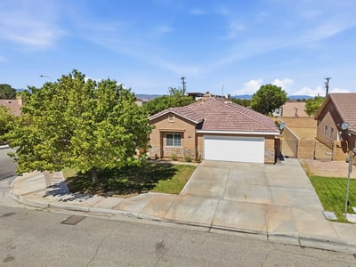 45237 Sancroft Ave., Lancaster, CA