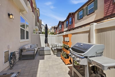 22077 Barrington Way, SANTA CLARITA, CA