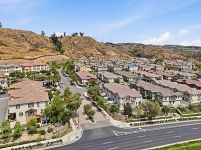 22077 Barrington Way, SANTA CLARITA, CA