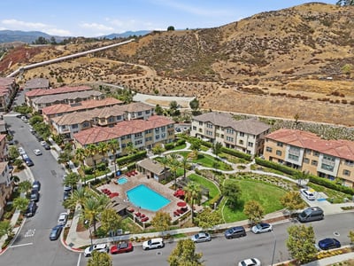 22077 Barrington Way, SANTA CLARITA, CA