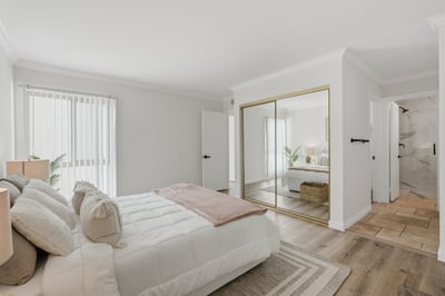 23679 Park Capri, 14, Calabasas, CA