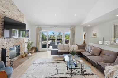 10335 Orton Ave., Los Angeles, CA