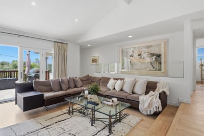 10335 Orton Ave., Los Angeles, CA